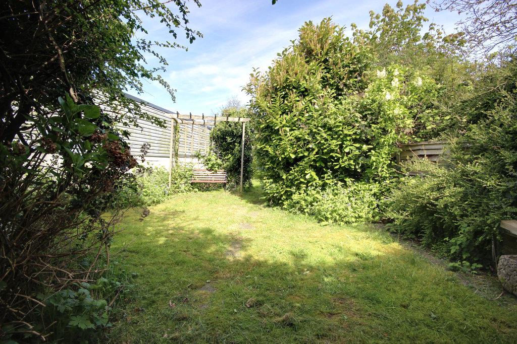 New Village Road, Cottingham